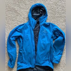 Arc’teryx men’s atom sl hoodie blue insulated jacket